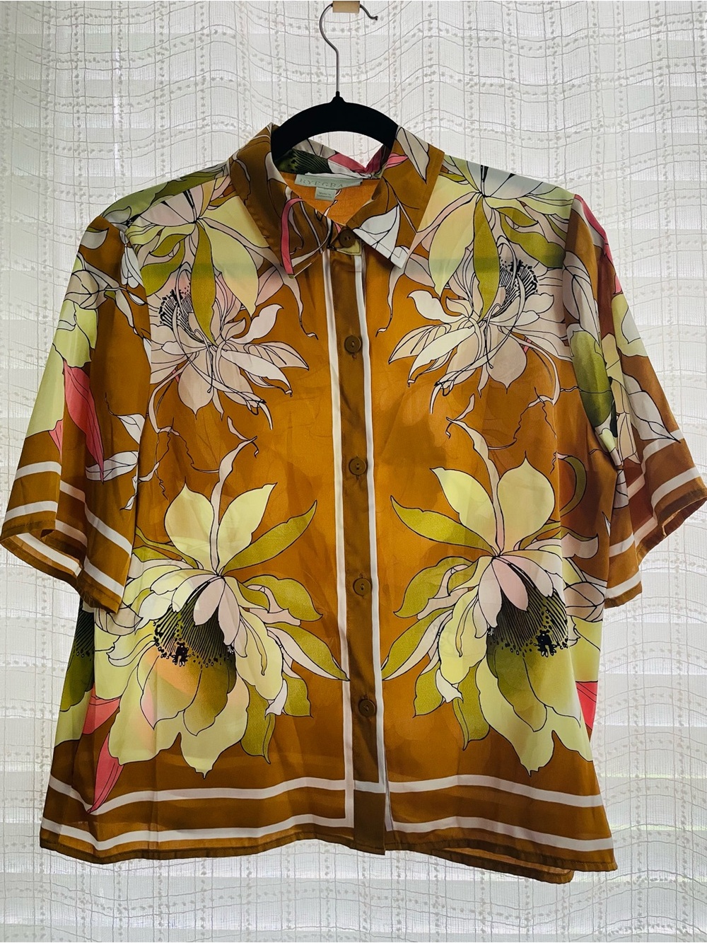 NWOT Short-Sleeve Floral Button-Up Blouse in Mustard
